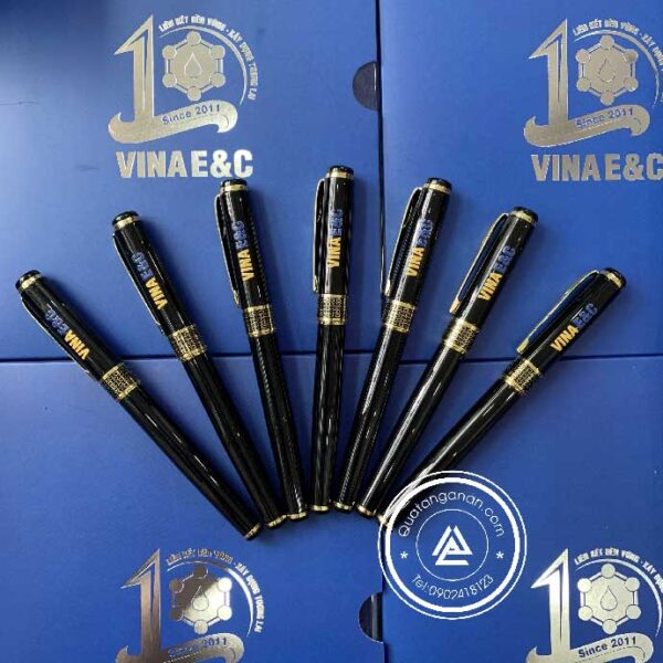 BÚT KIM LOẠI CAO CẤP IN LOGO THEO YÊU CẦU - BÚT KIM LOẠI VIỀN VÀNG IN LOGO VINA E&C