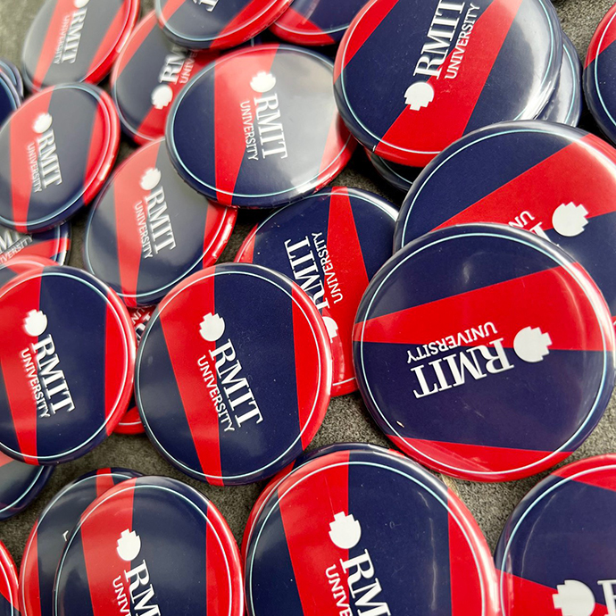 HUY HIỆU IN LOGO ĐẠI HỌC RMIT - HUY HIỆU IN LOGO THEO YÊU CẦU