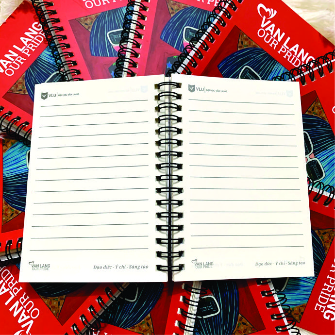 SỔ LÒ XO ĐẠI HỌC VĂN LANG